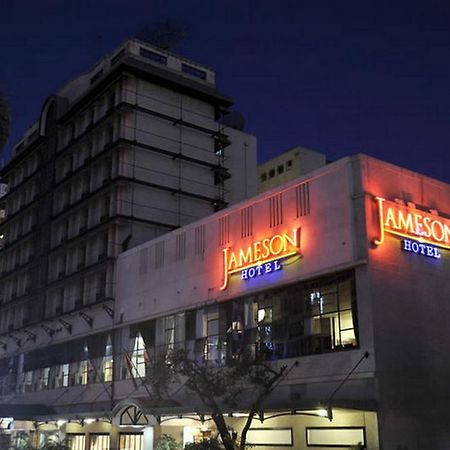 Cresta Jameson Hotel Harare Bagian luar foto